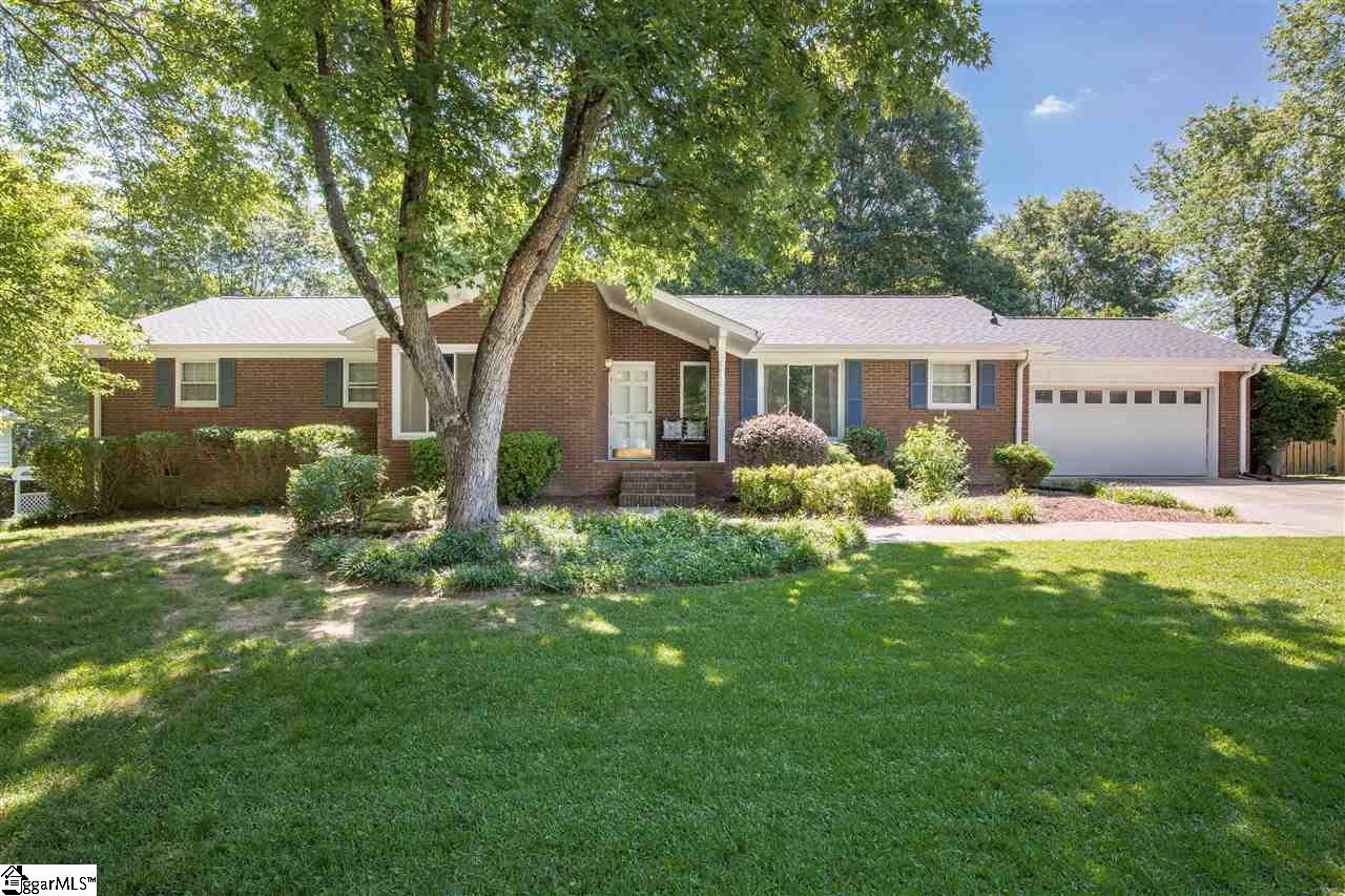502 East Hackney Road Greer, SC 29650 - Photo 1 of 26 Gallery Image 1