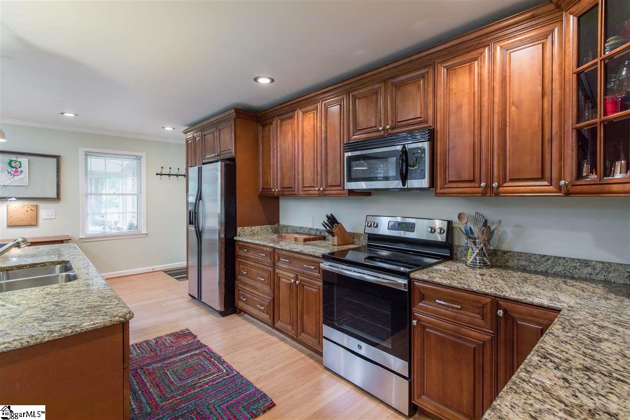 502 East Hackney Road Greer, SC 29650 - Photo 7 of 26 Gallery Image 7