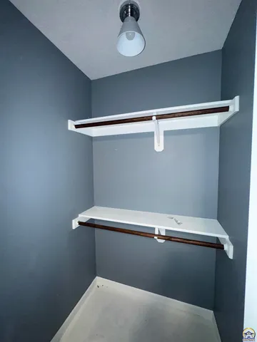 $260,000 | 4417 Northwest 52nd Terrace, Topeka, KS 66618