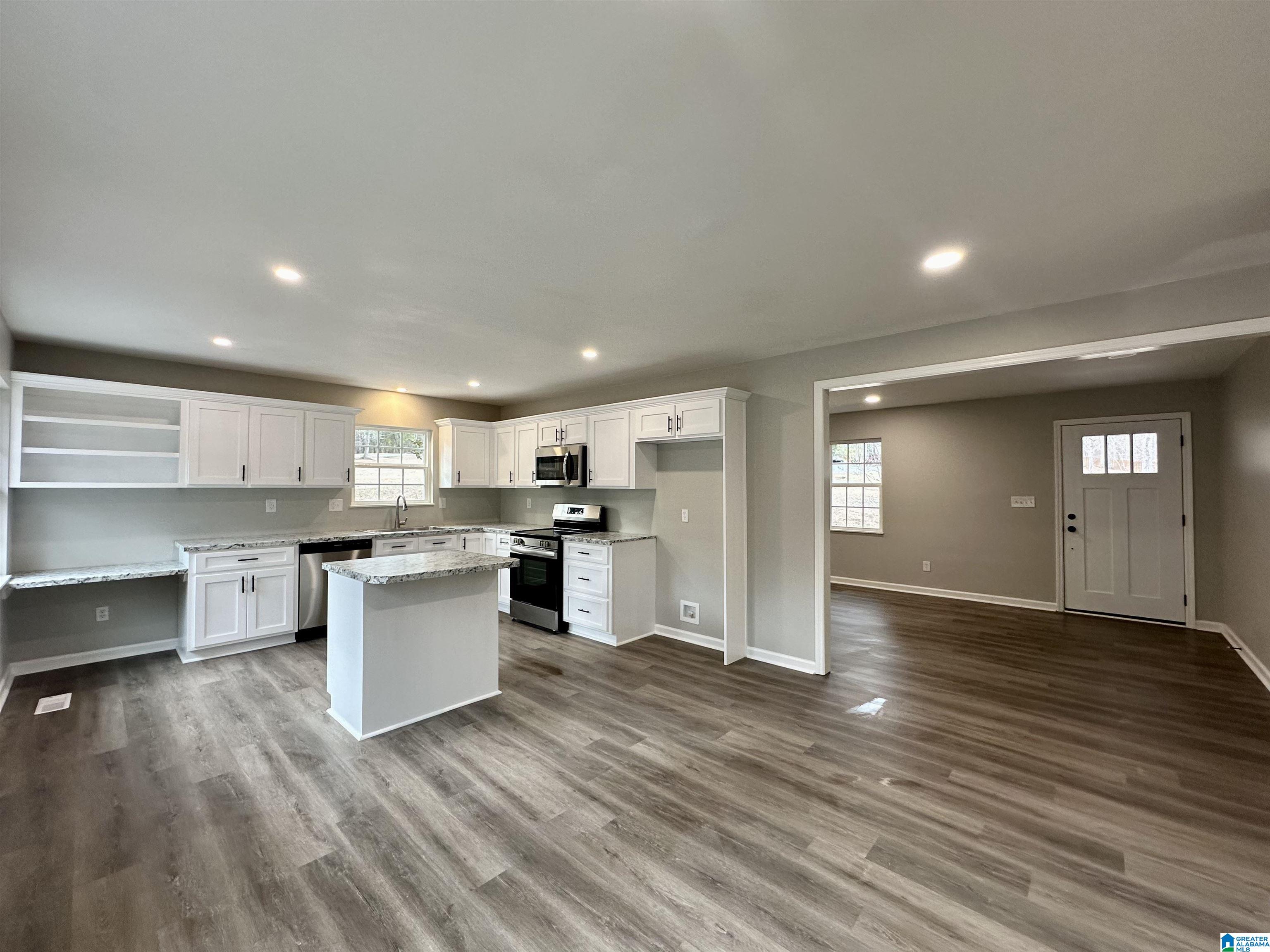 423 Spring Trail Warrior, AL 35180 - Photo 35 of 90