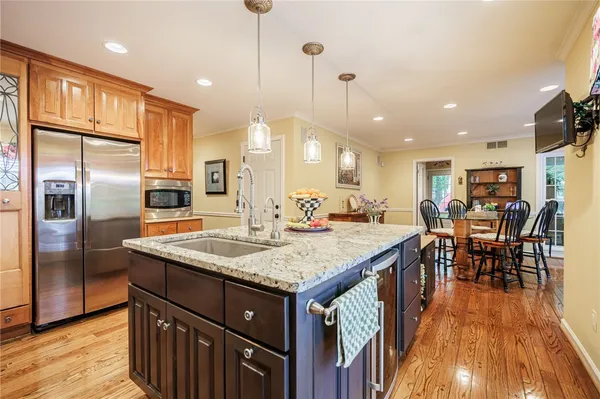 $839,900 | 76 Van Voorhis Road, Pittsford, NY 14534