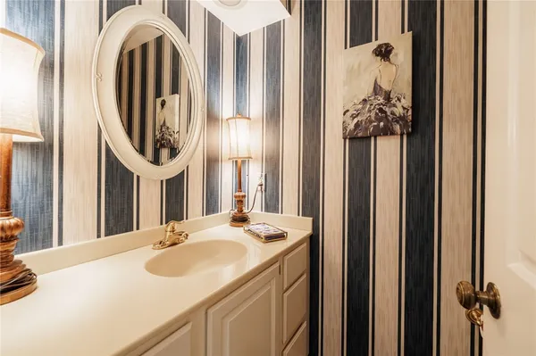 $839,900 | 76 Van Voorhis Road, Pittsford, NY 14534