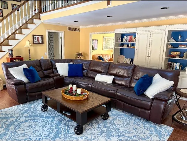 $839,900 | 76 Van Voorhis Road, Pittsford, NY 14534