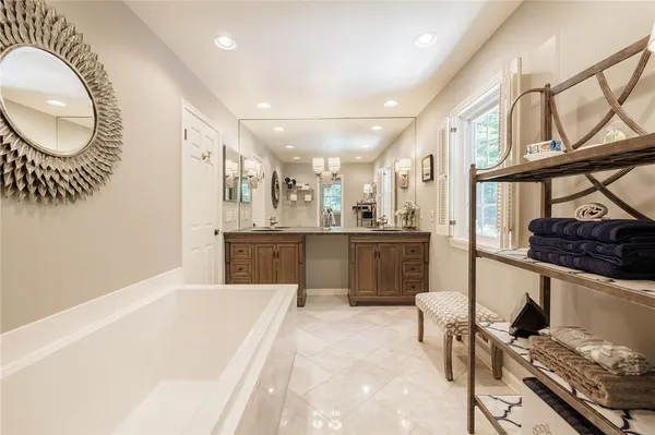 $839,900 | 76 Van Voorhis Road, Pittsford, NY 14534