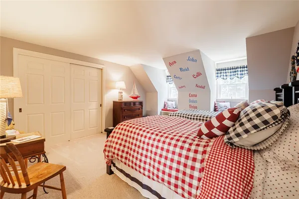 $839,900 | 76 Van Voorhis Road, Pittsford, NY 14534