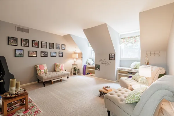 $839,900 | 76 Van Voorhis Road, Pittsford, NY 14534