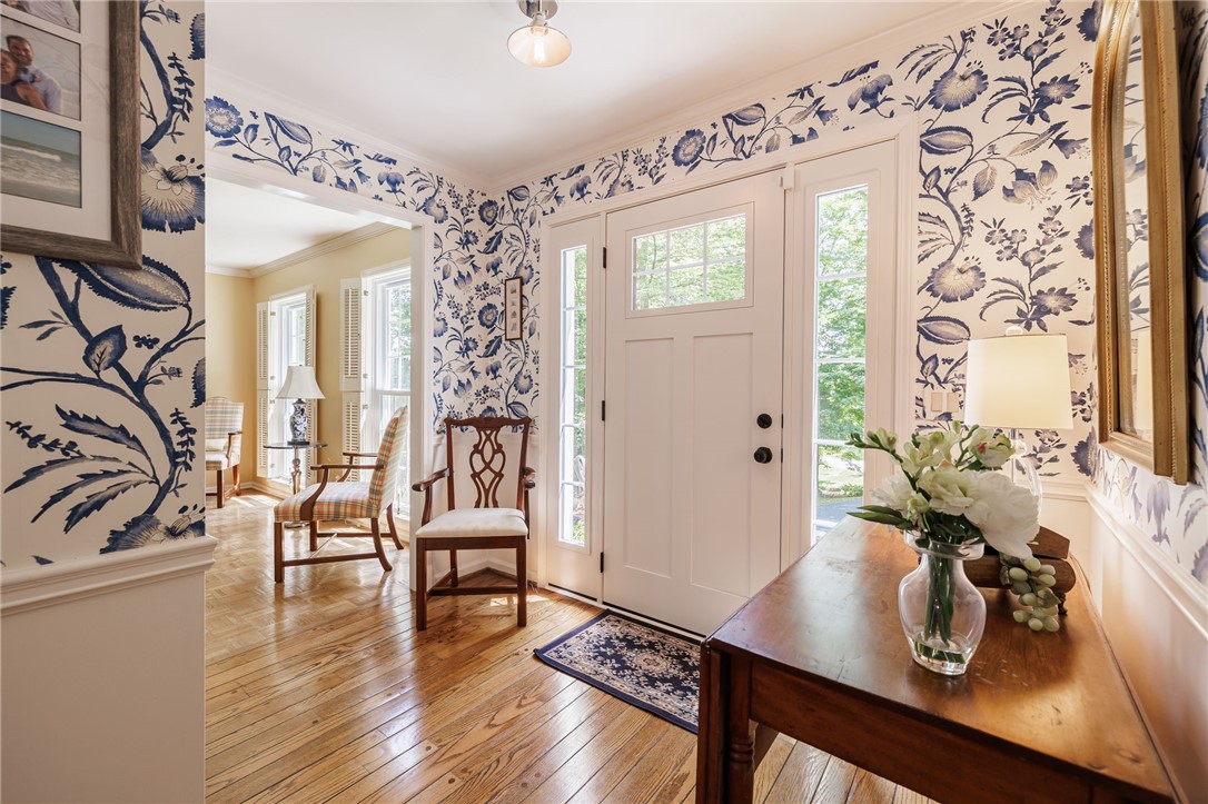 76 Van Voorhis Road Pittsford, NY 14534 - Photo 5 of 50