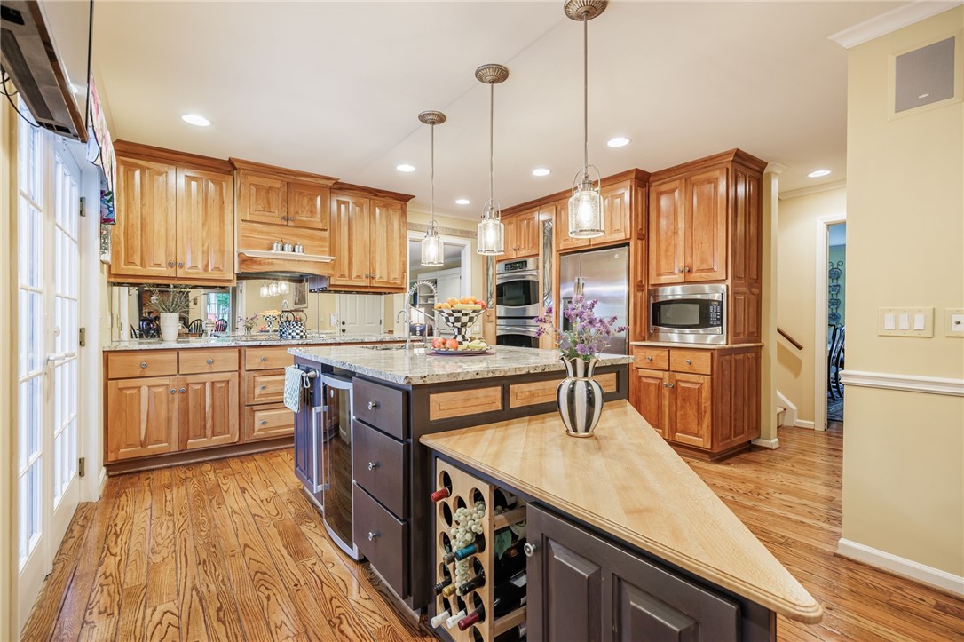 76 Van Voorhis Road Pittsford, NY 14534 - Photo 8 of 50