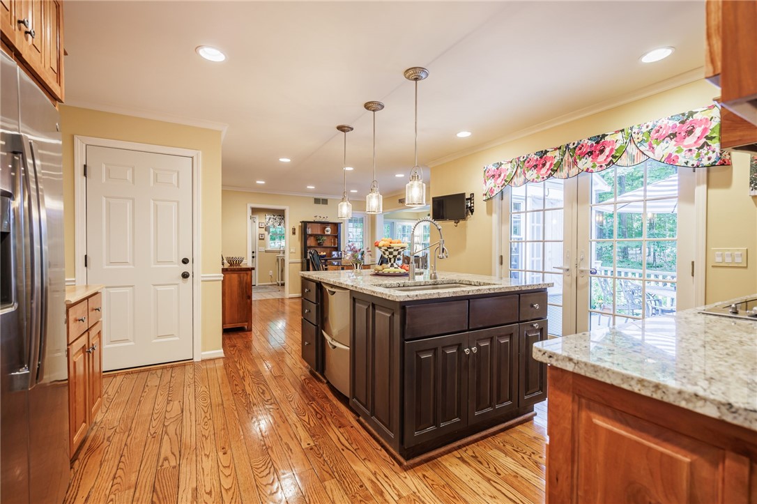 76 Van Voorhis Road Pittsford, NY 14534 - Photo 10 of 50