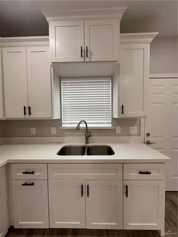 $1,300 | 2809 East Israel Avenue, Alton, TX 78573