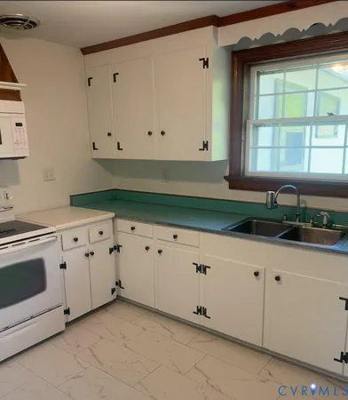 $449,000 | 204 Henry Clay Road, Ashland, VA 23005