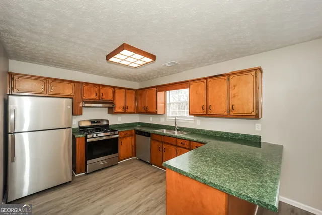 $1,815 | 8195 Mountain Pass, Riverdale, GA 30274