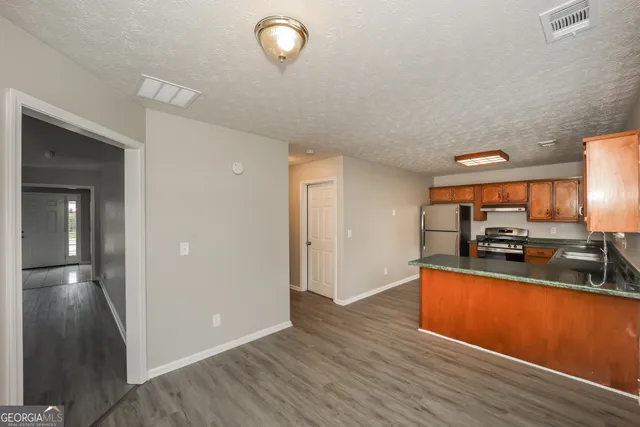 $1,815 | 8195 Mountain Pass, Riverdale, GA 30274