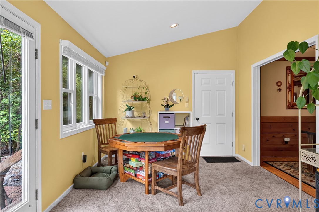 704 Spring Valley Road Colonial Heights, VA 23834 - Photo 17 of 40