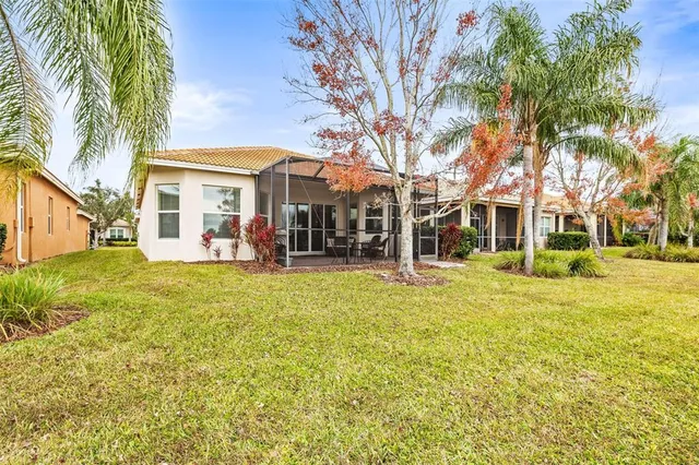 $475,000 | 16051 Golden Lakes Drive, Wimauma, FL 33598