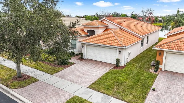 $475,000 | 16051 Golden Lakes Drive, Wimauma, FL 33598