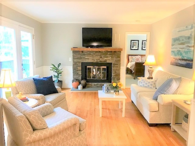 Den/Family/Great Room