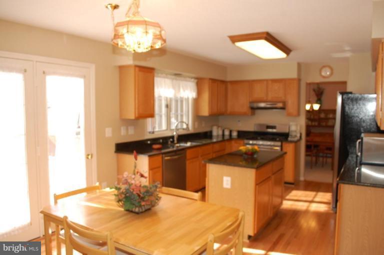 8533 High Timber Court Ellicott City, MD 21043 - Photo 13 of 21 Breakfast Area
