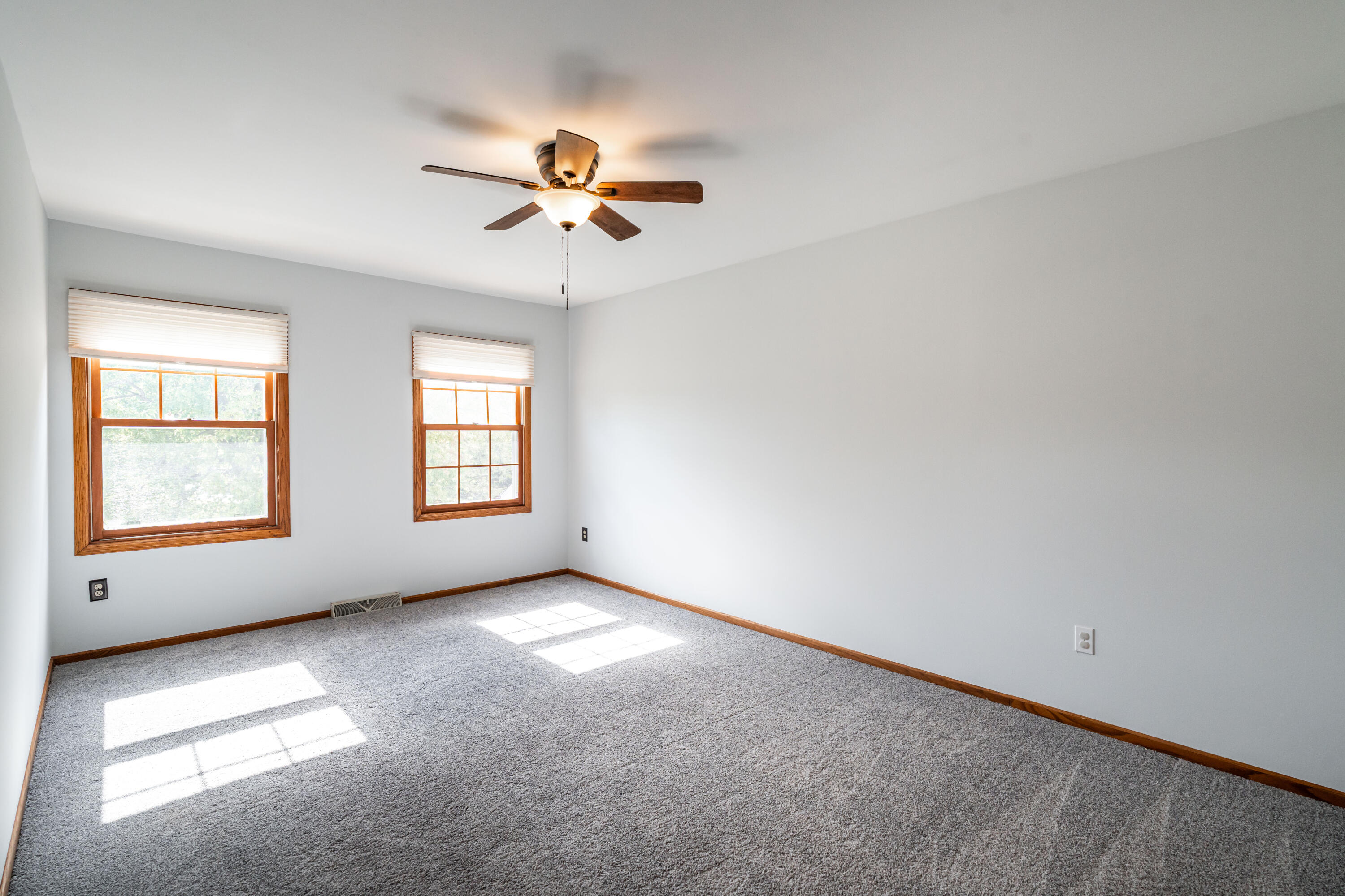 1958 Homestead Court Cedarburg, WI 53012 - Photo 22 of 60 large bedroom