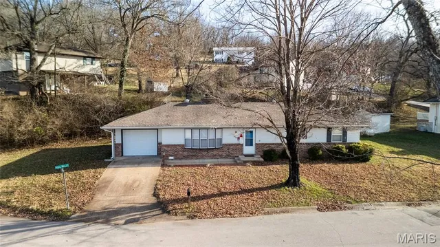 $200,000 | 1401 Hull Valley Drive, Waynesville, MO 65583