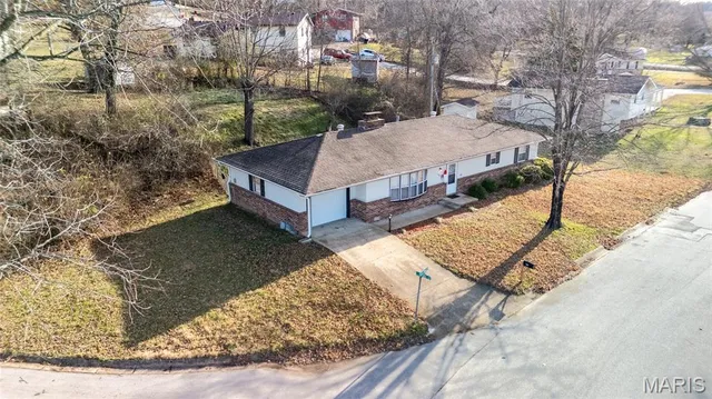 $200,000 | 1401 Hull Valley Drive, Waynesville, MO 65583