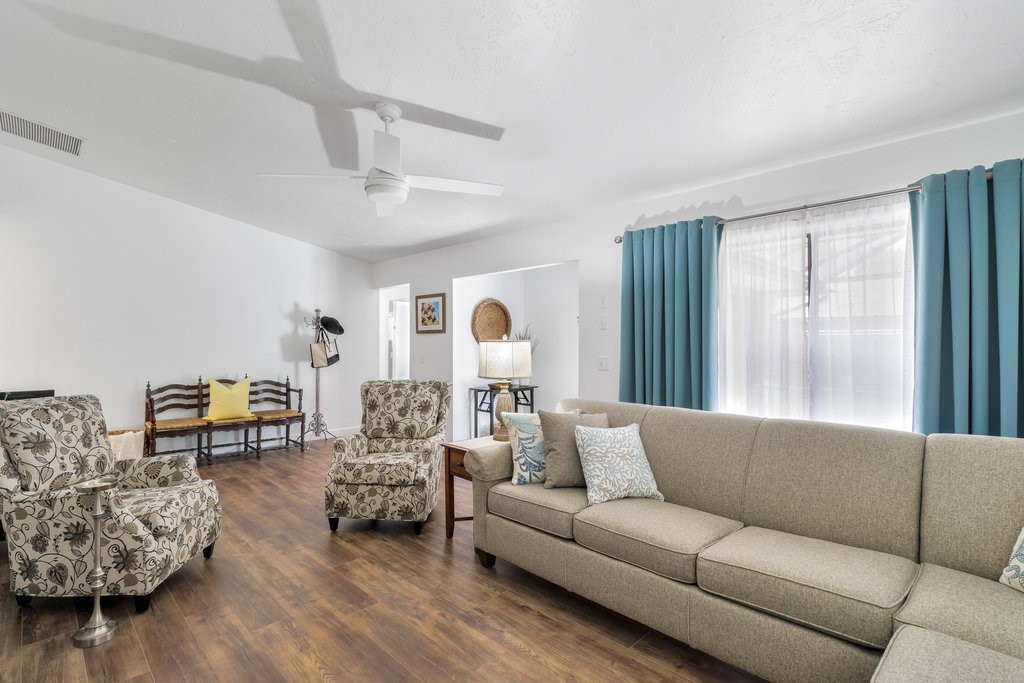 735 Timber Ridge Trail Southwest, Unit B Vero Beach, FL 32962 - Photo 8 of 36 Gallery Image 8