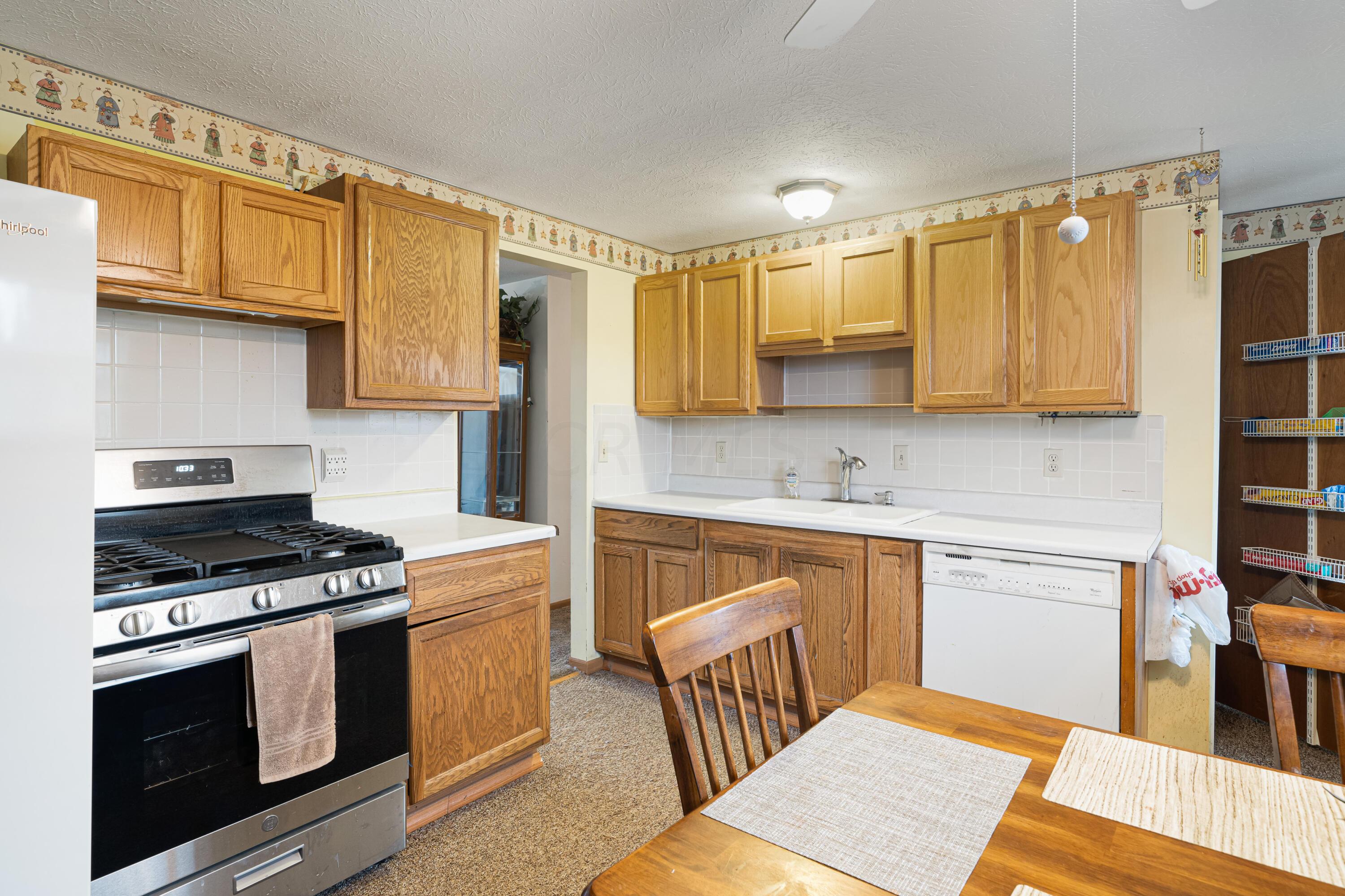 3818 Eakin Road Columbus, OH 43228 - Photo 12 of 26 3818 Eakin Rd_MLS_12