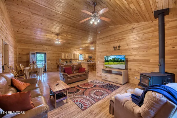 $789,000 | 1240 Louvaine Road, Jamestown, TN 38556
