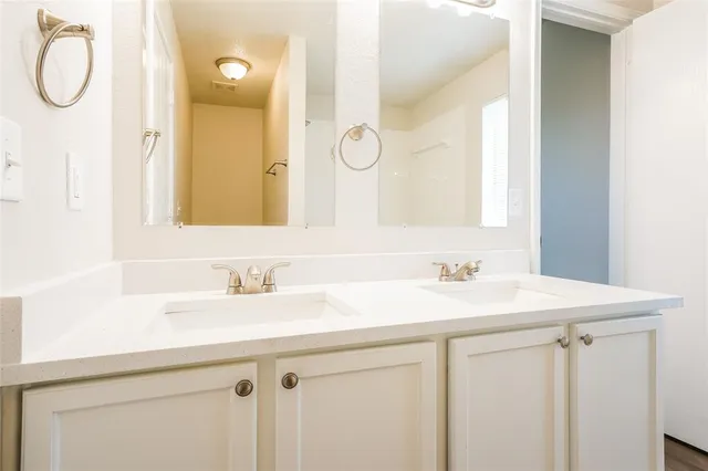 $1,910 | 111 Oakhurst Drive, Seagoville, TX 75159