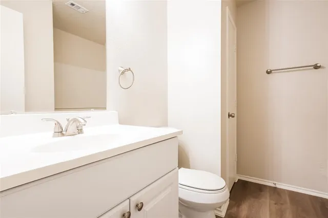 $1,910 | 111 Oakhurst Drive, Seagoville, TX 75159