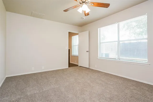 $1,910 | 111 Oakhurst Drive, Seagoville, TX 75159