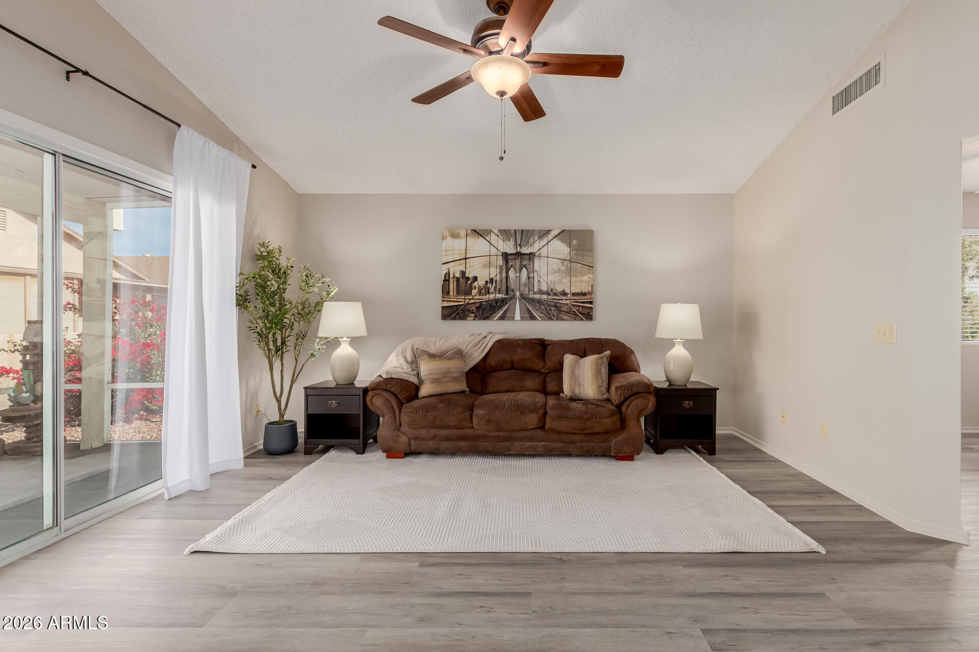 1822 East Riviera Drive Chandler, AZ 85249 - Photo 4 of 43 04- 1822 E Riviera Dr, Chandler