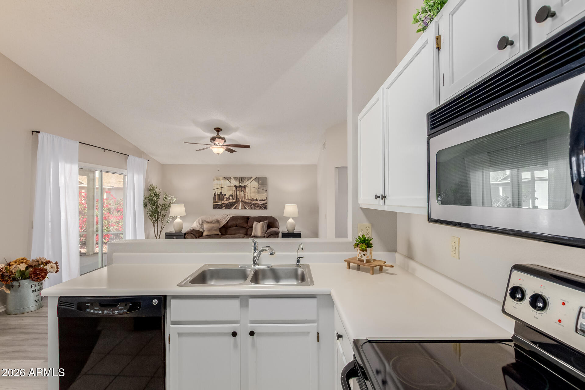 1822 East Riviera Drive Chandler, AZ 85249 - Photo 9 of 43 09- 1822 E Riviera Dr, Chandler