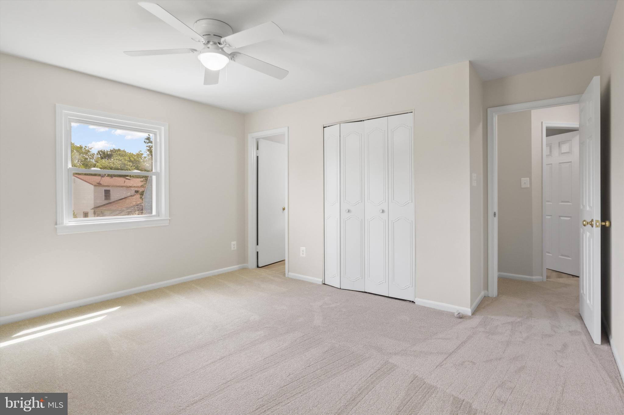 736 North York Road Sterling, VA 20164 - Photo 23 of 40 Main bedroom