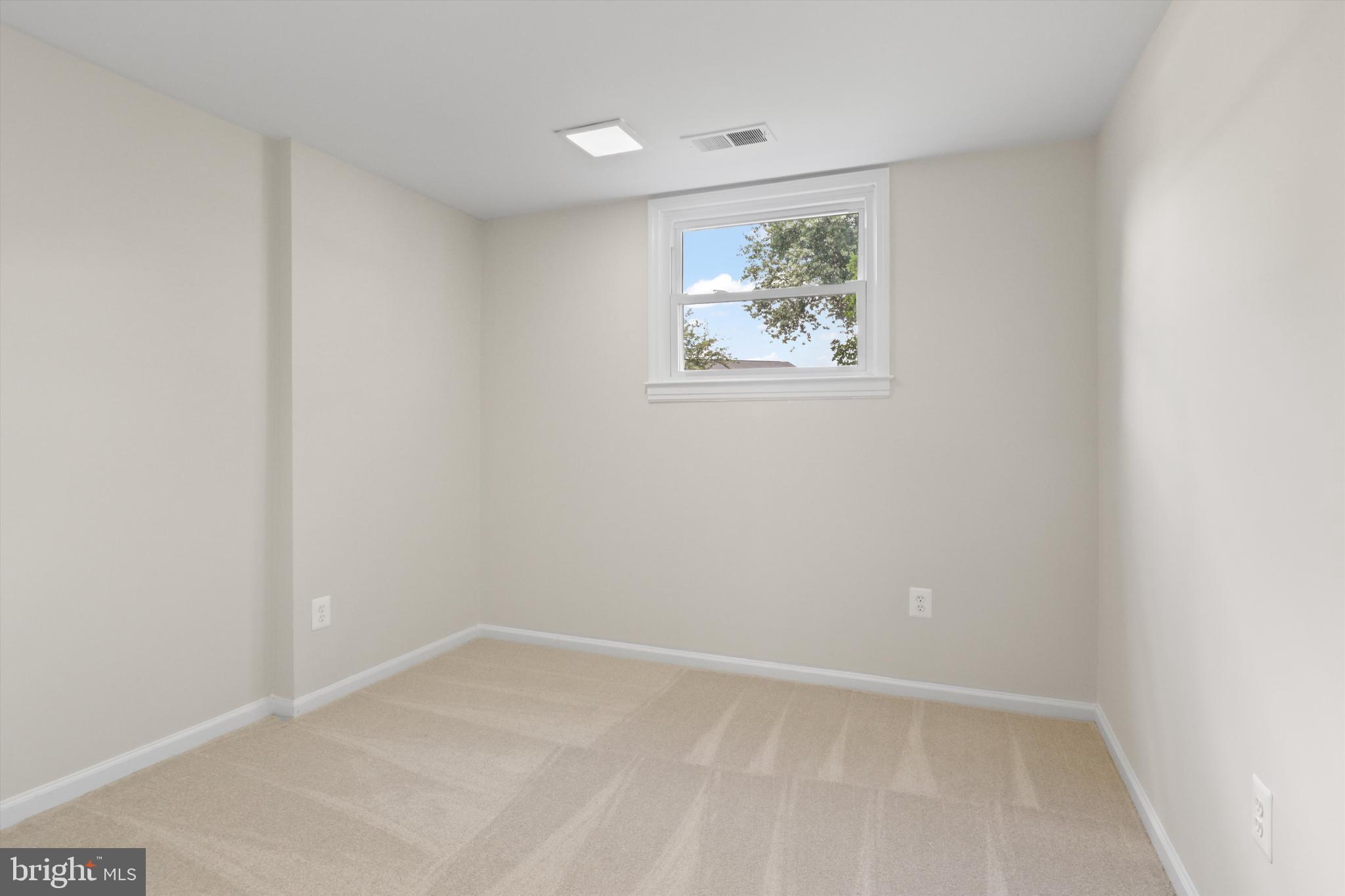 736 North York Road Sterling, VA 20164 - Photo 25 of 40 Bedroom four