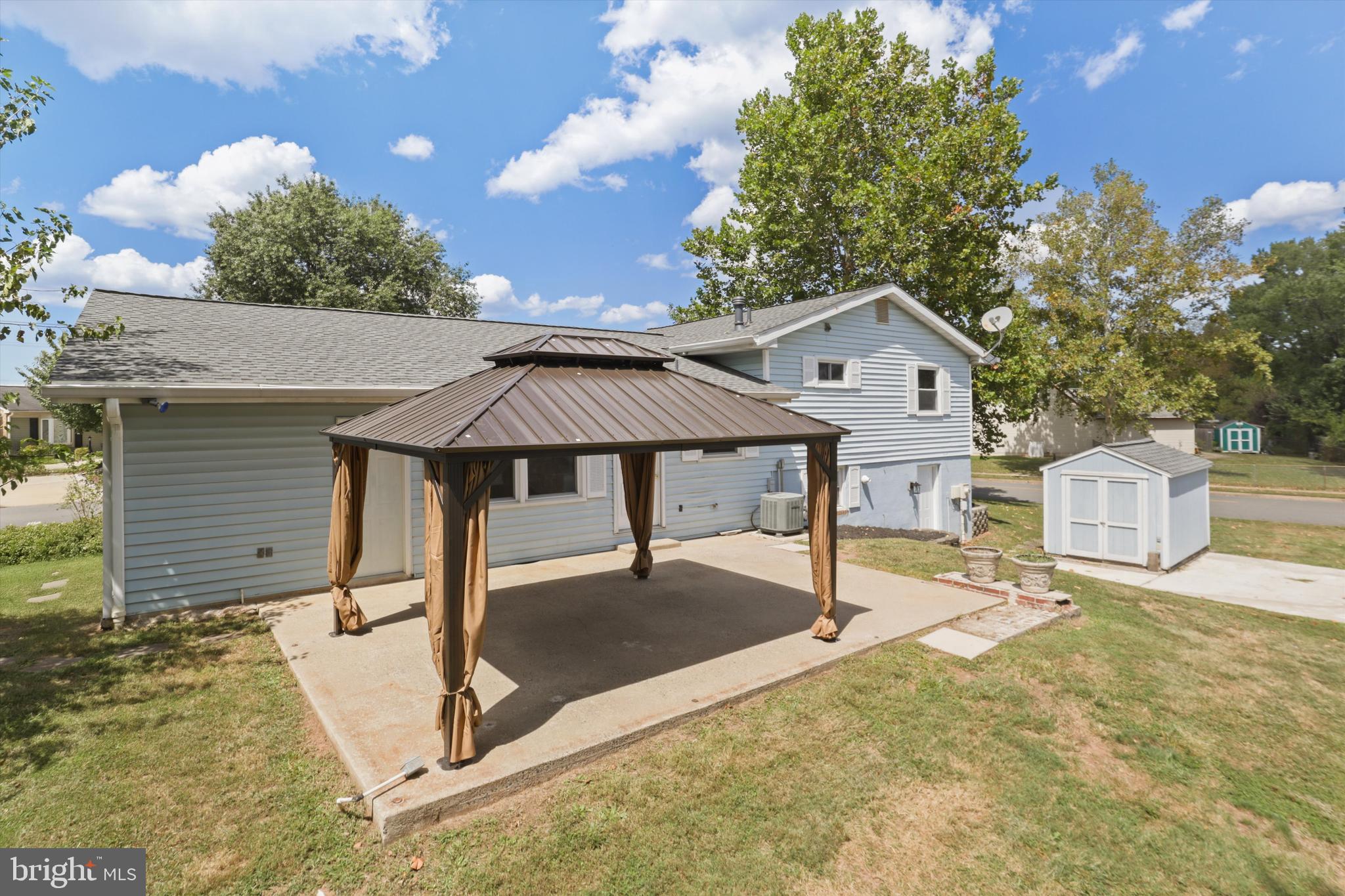 736 North York Road Sterling, VA 20164 - Photo 34 of 40 Gallery Image 34