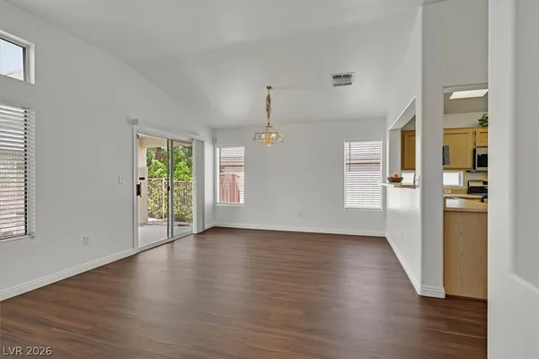 $2,100 | 2112 Joy Creek Lane, Henderson, NV 89012