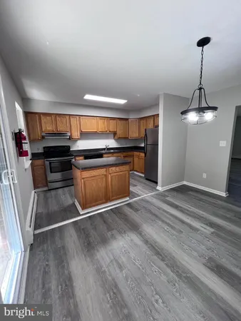 $1,950 | 511 Garnet Drive, Burlington, NJ 08016