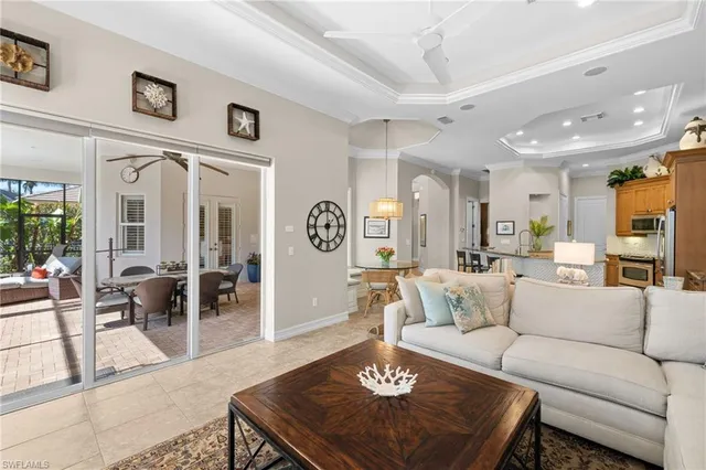 $1,150,000 | 347 Saddlebrook Lane, Naples, FL 34110