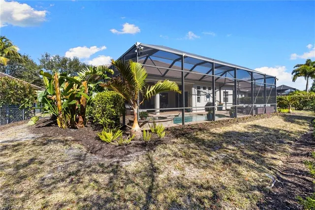 $1,150,000 | 347 Saddlebrook Lane, Naples, FL 34110