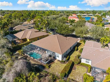 an aerial view of a yard