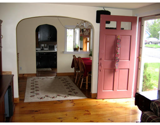 4 Kimball Road Auburn, MA 01501 - Photo 5 of 12 Gallery Image 5