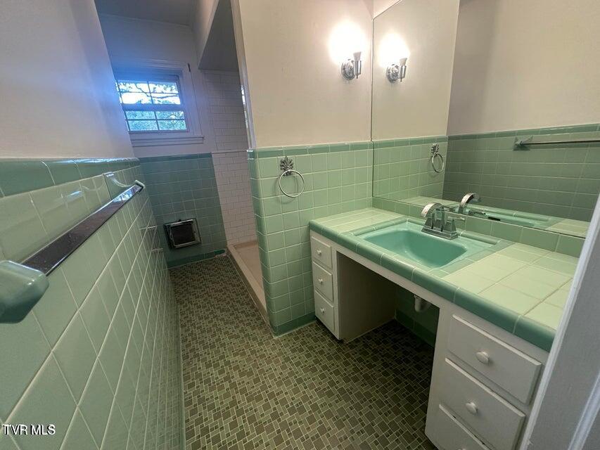 3610 Warrensburg Road Greeneville, TN 37743 - Photo 9 of 17 9