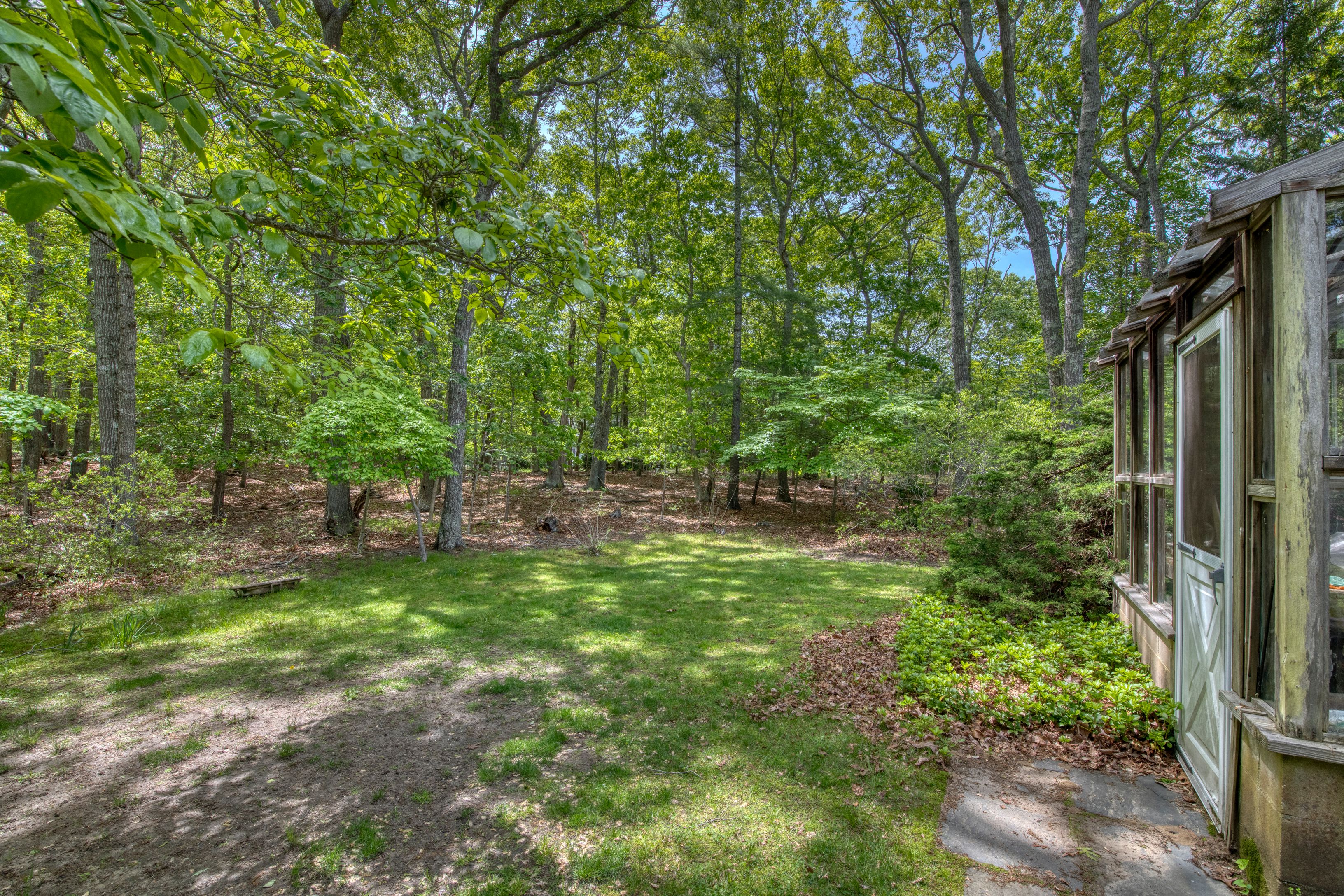 123 Copeces Lane East Hampton, NY 11937 - Photo 3 of 7