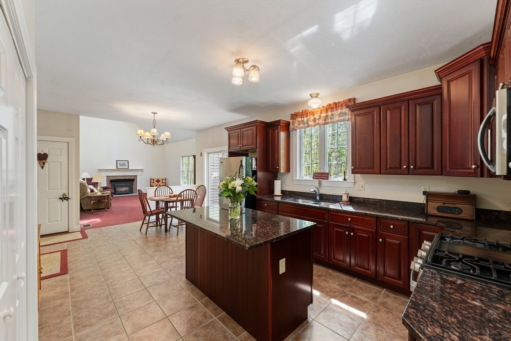 45 Town Farm Road Sutton, MA 01590 - Photo 8 of 28