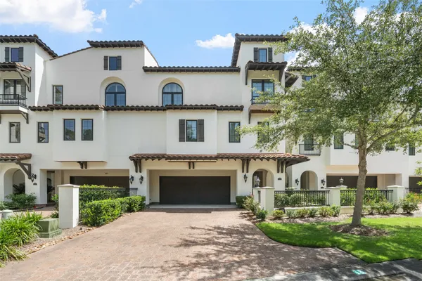 $1,304,999 | 18 Secluded Trail, The Woodlands, TX 77380