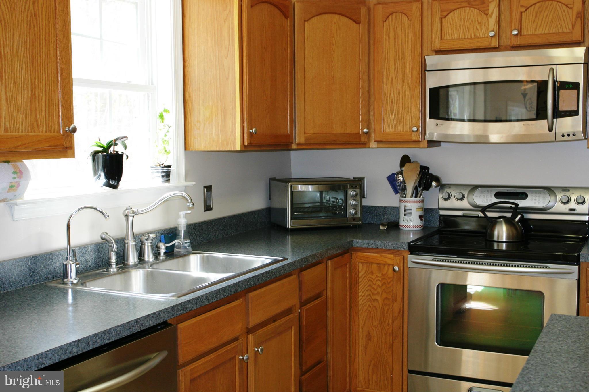 12550 Elk Run Road Midland, VA 22728 - Photo 9 of 30 Kitchen