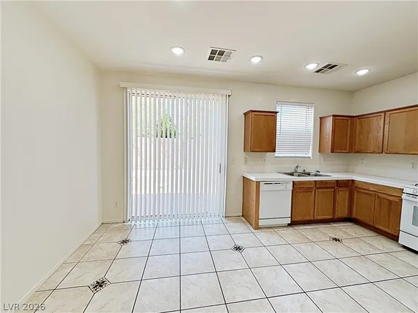 $2,240 | 5914 West Tinazzi Way, Las Vegas, NV 89141