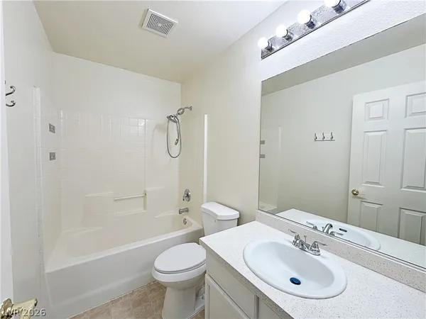 $2,240 | 5914 West Tinazzi Way, Las Vegas, NV 89141