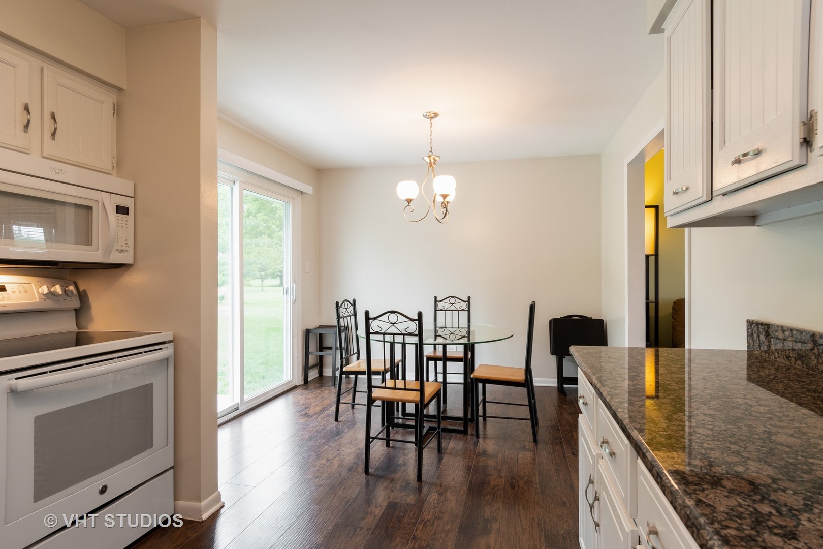 5S370 Radcliff Road Naperville, IL 60563 - Photo 5 of 18